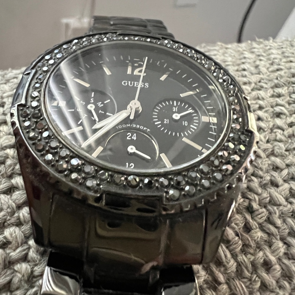 GUESS? watch - Picture 5 of 5